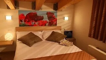 Residence Ilario Suite Hotel リッチョーネ イタリア